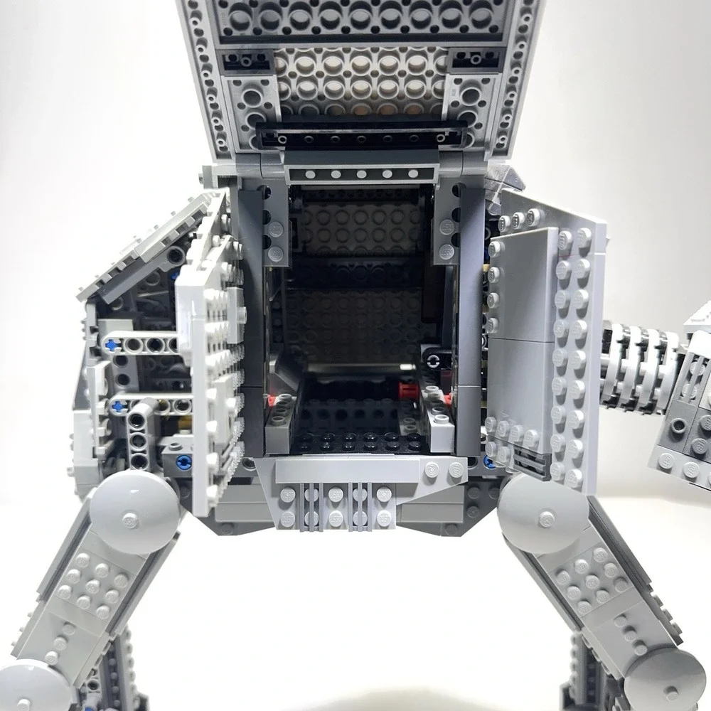 LEGO 75054 Star Wars AT-AT Walker w/ 1 Minifig Complete w/ 2 Subs* NO BOX/Manual